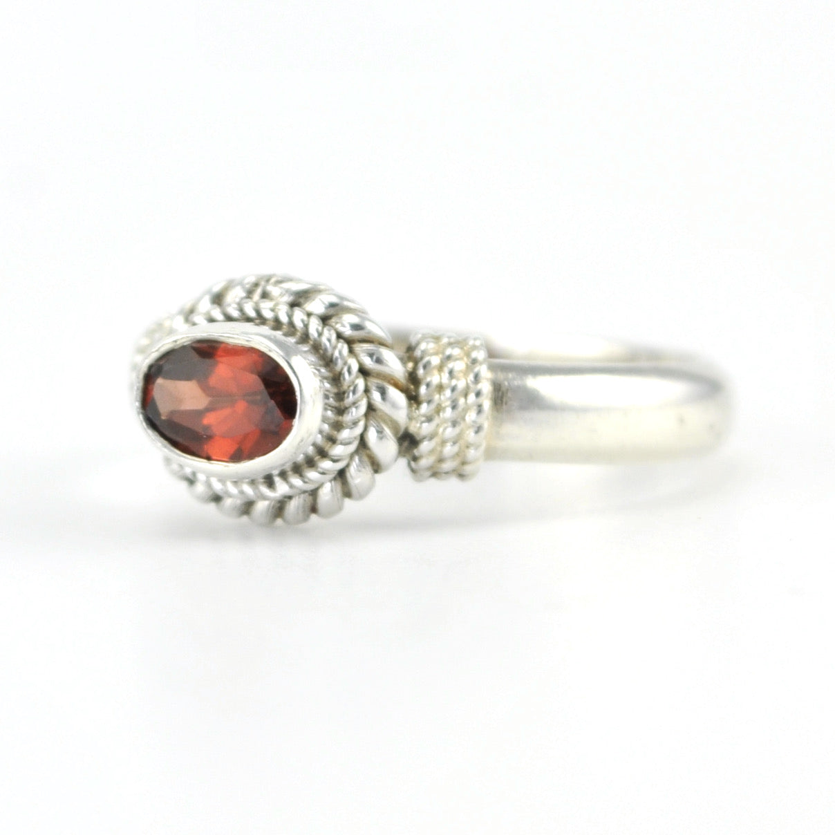 Side View Silver Garnet 4x6mm Oval Rope Ring