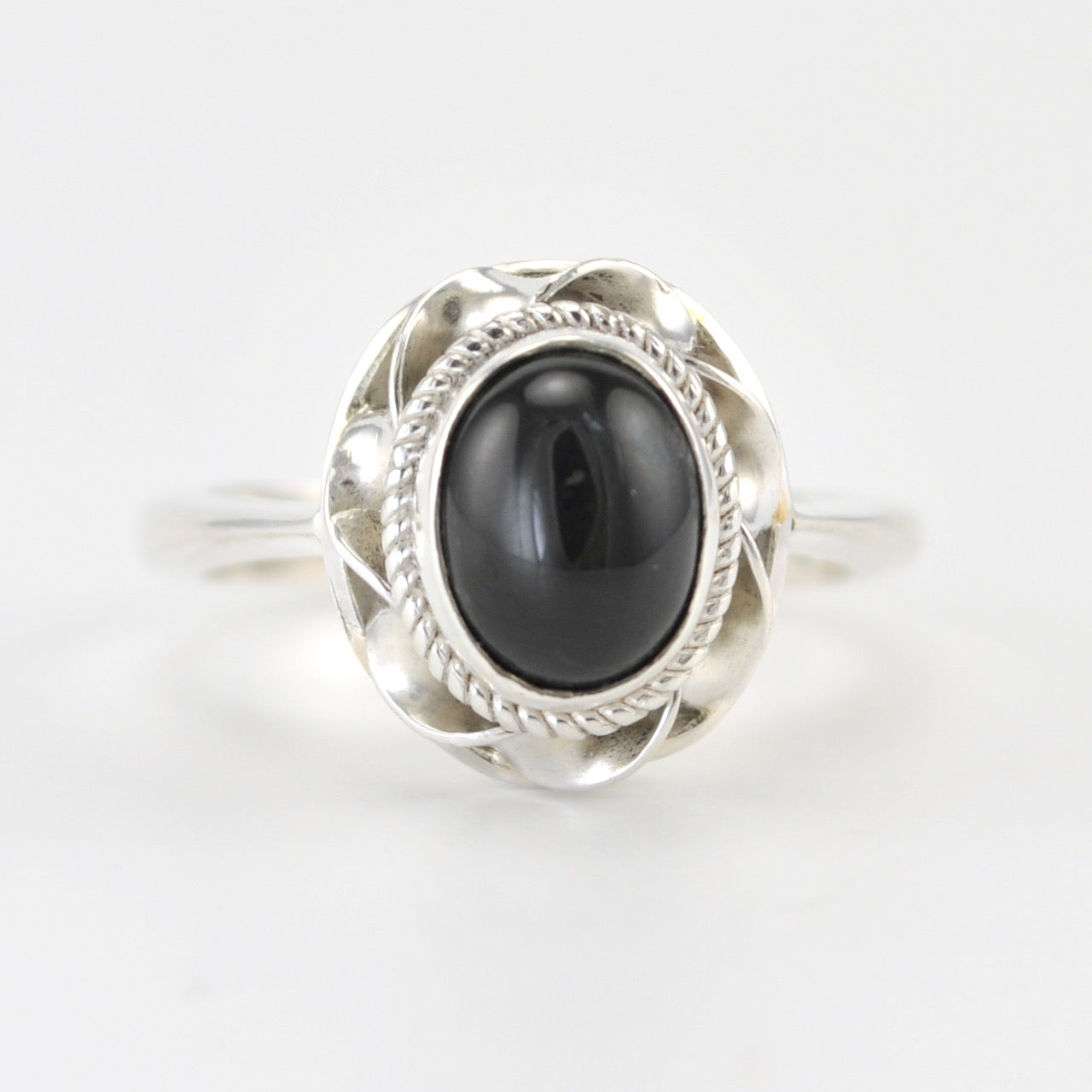 Silver Black Star Diopside 7x9mm Oval Ring 