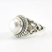Side View Silver Pearl 10mm Ring