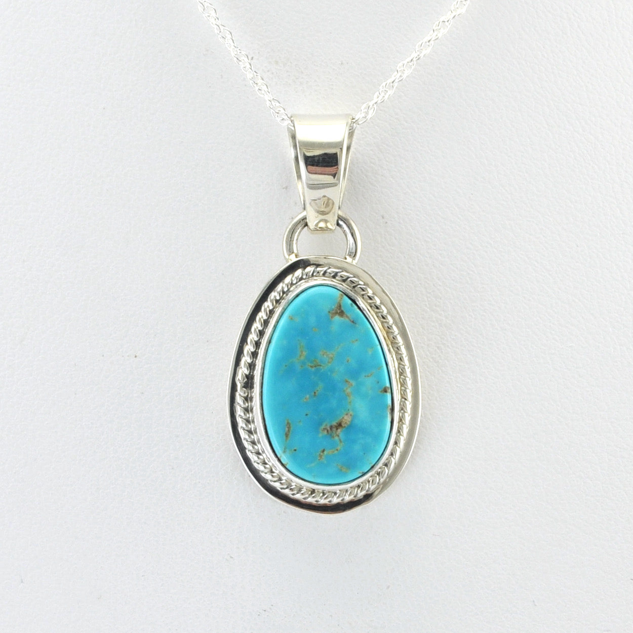 Alt View Silver Kingman Turquoise Oval Necklace