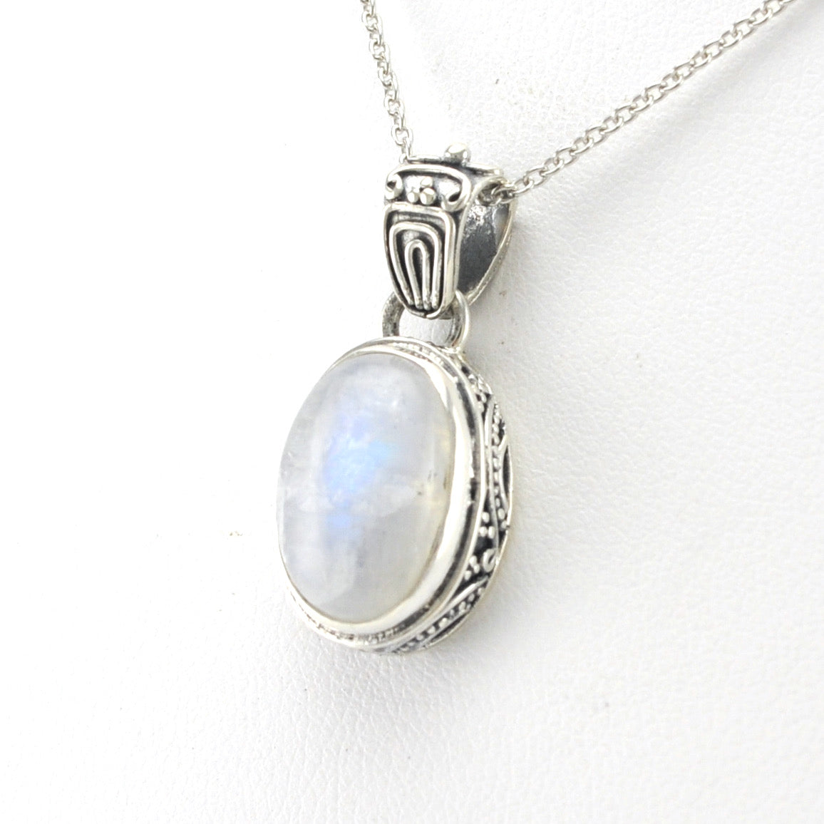 Side View Silver Moonstone 10x14mm Oval Bali Necklace