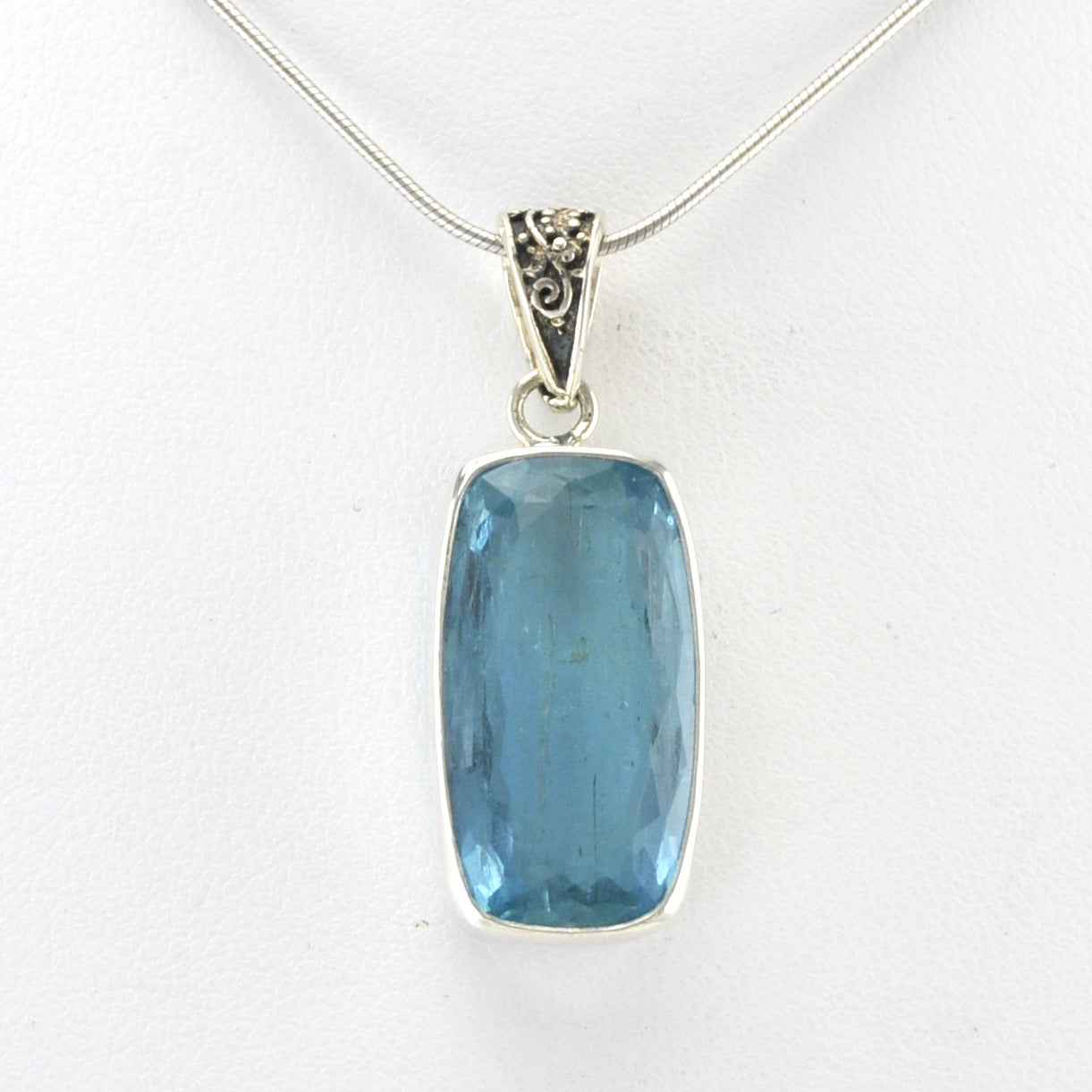 Alt View Silver Aquamarine 11x20mm Rectangle Pendant