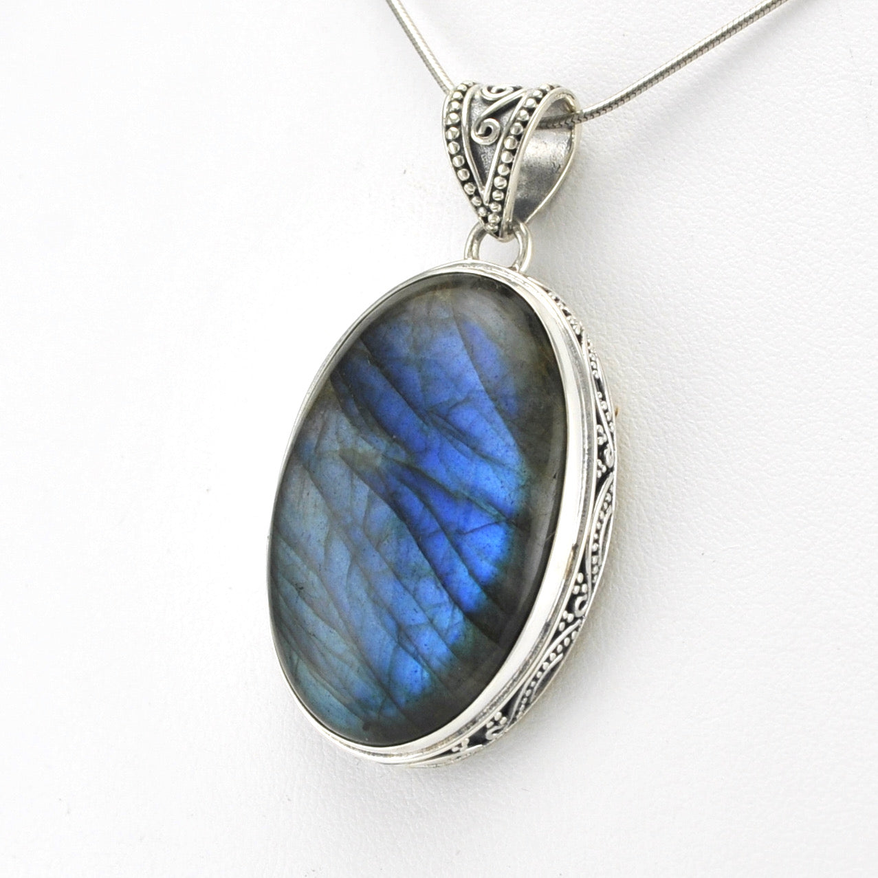 Sterling Silver Labradorite 20x32mm Oval Bali Pendant