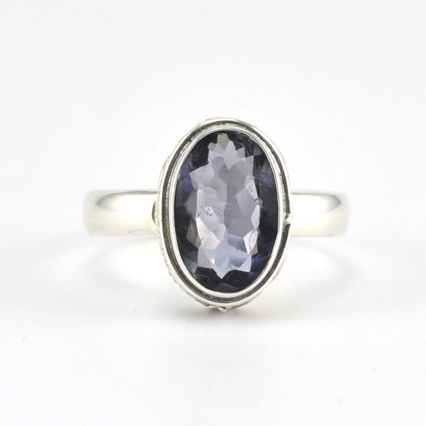 Alt View Silver Iolite Oval Bali Ring