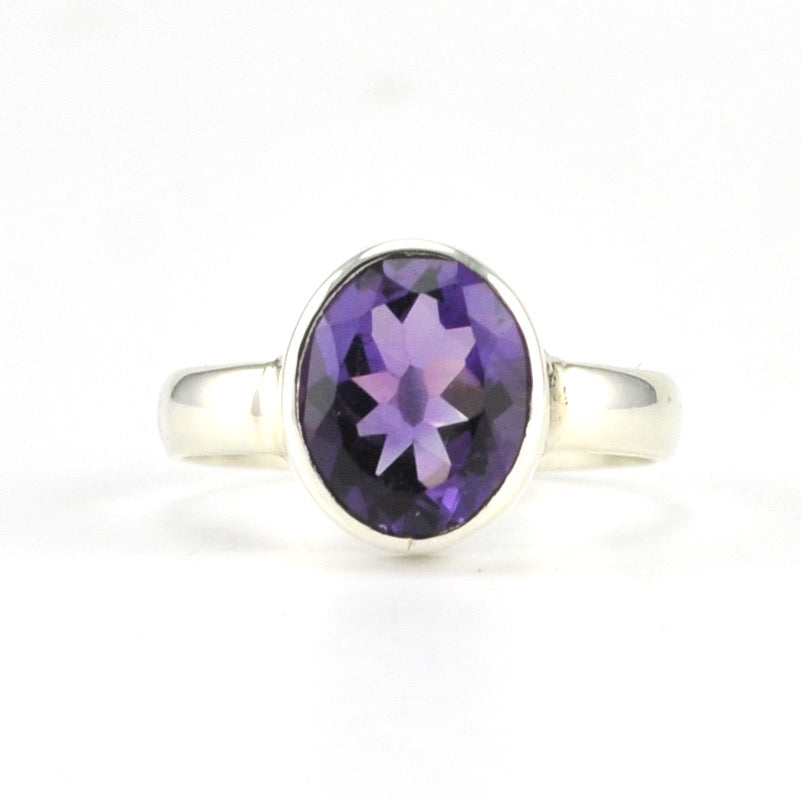 Alt View Silver Amethyst 9x11mm Oval Ring