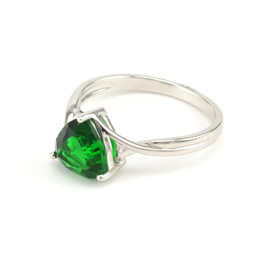 Alt View Sterling Silver Created Emerald 1.5ct Trillion Ring
