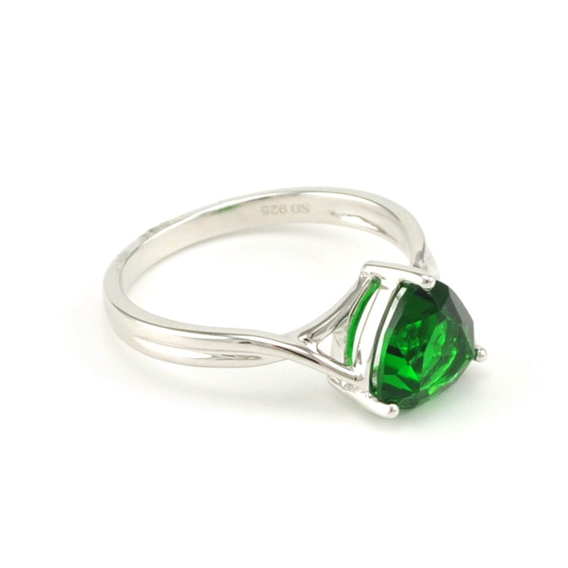 Side View Sterling Silver Created Emerald 1.5ct Trillion Ring