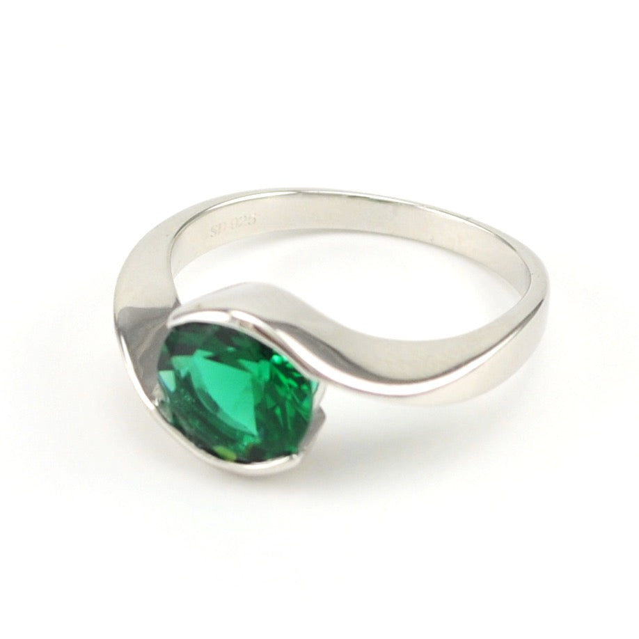 Alt View Sterling Silver Created Emerald 1.8ct Round Ring