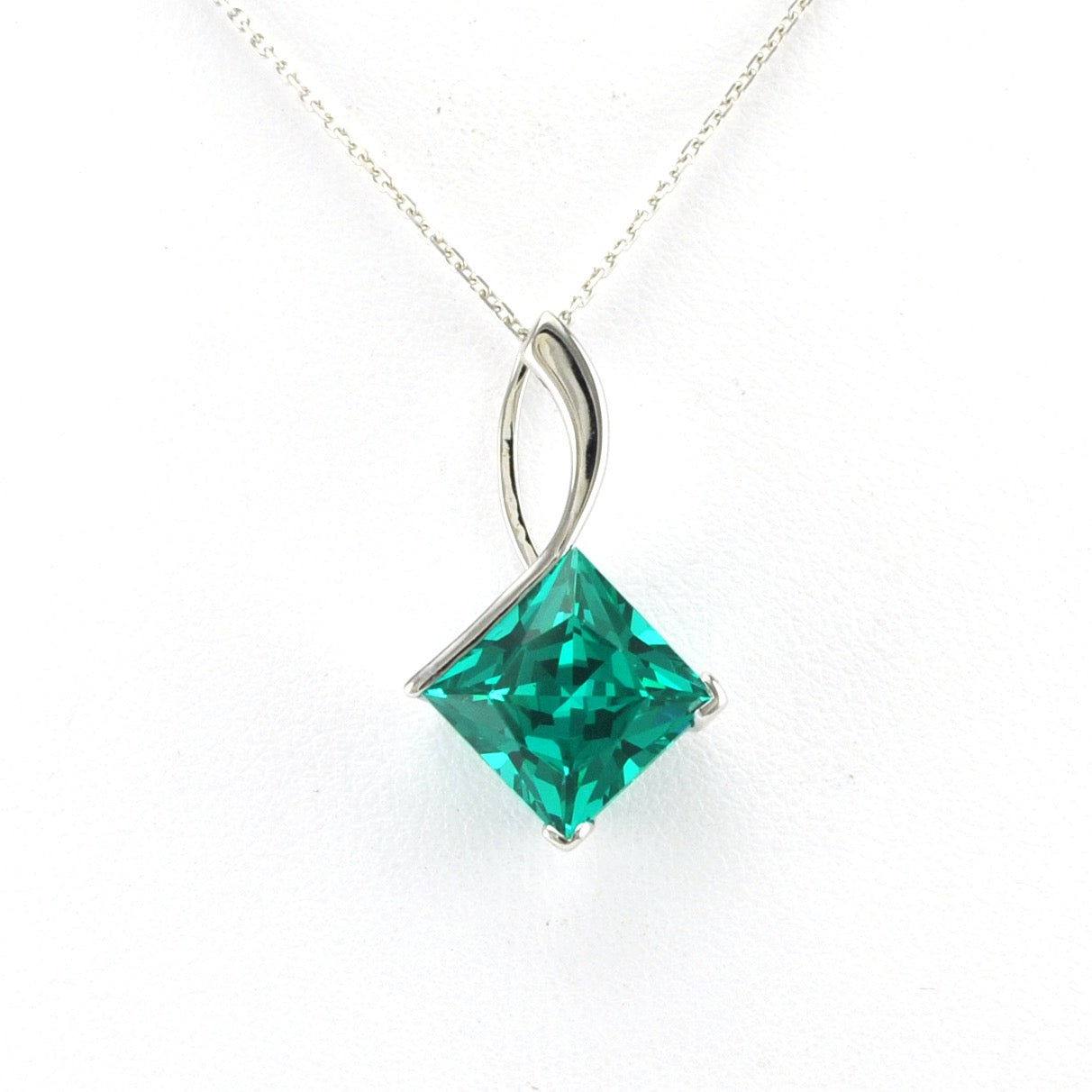 Alt View Sterling Silver Parieba Corundum 5ct Square Necklace