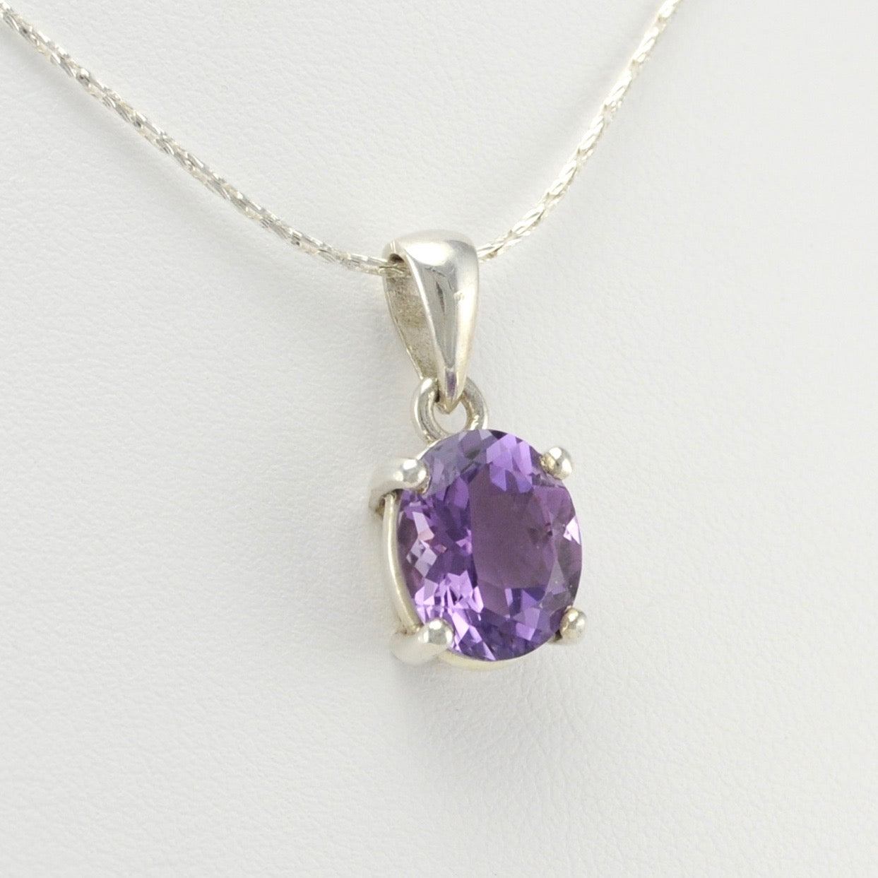 Side View Silver Amethyst 10x12mm Oval Pendant