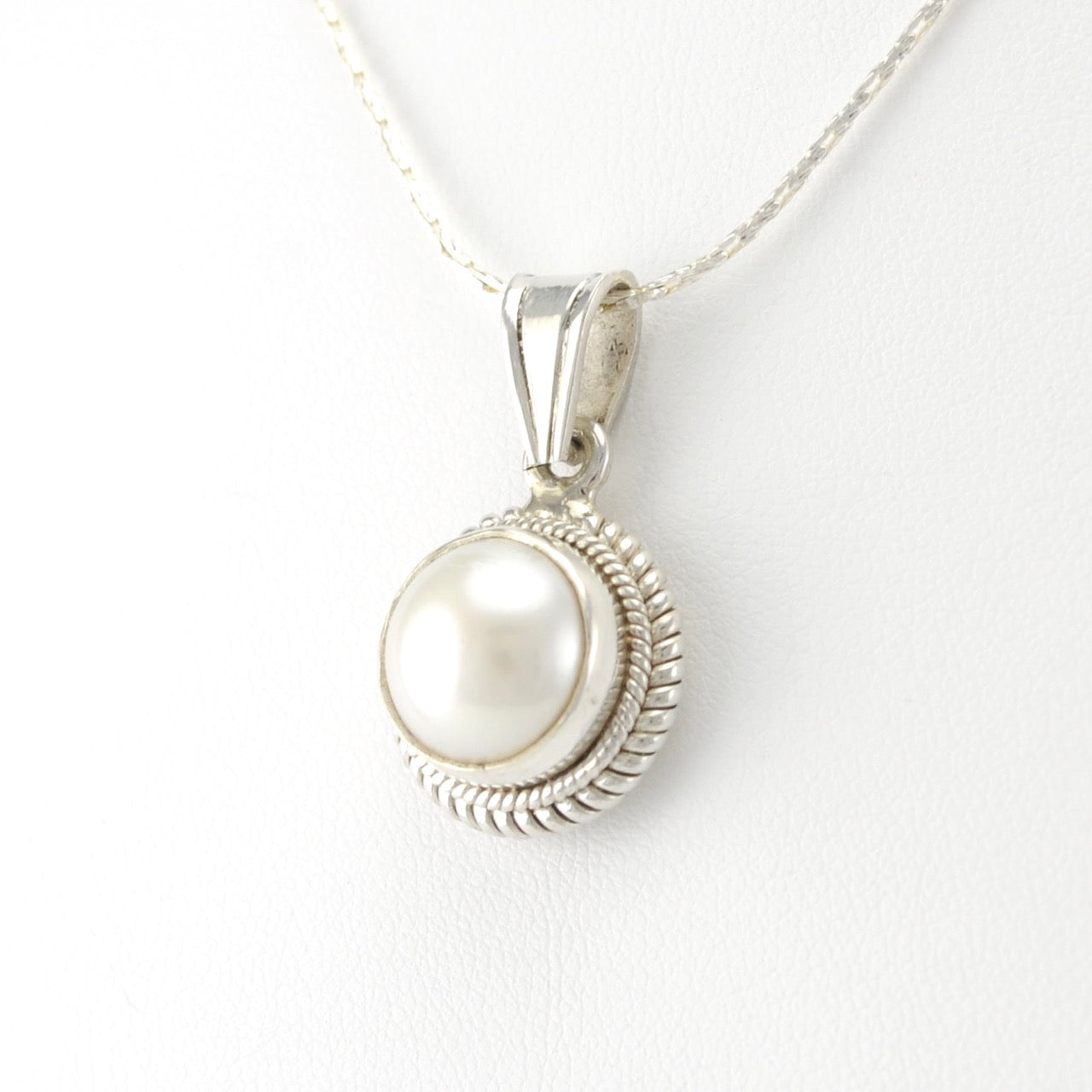 Silver Pearl 11mm Pendant